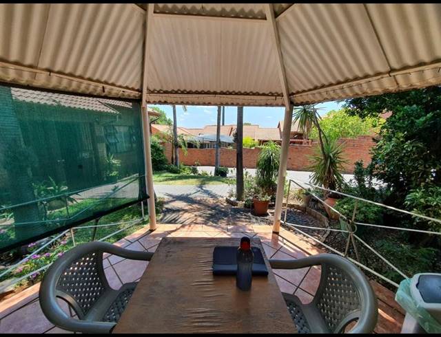 2 BEDROOM HOUSE FOR SALE IN MONTANA PARK